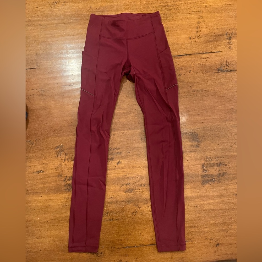 Lululemon Maroon Legging size 4 like new